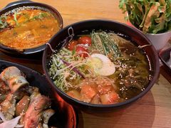 -肥肥虾庄·金牌油焖大虾(杨园滨江时代walk店)