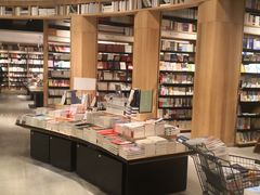 -覔书店(壹方城店)