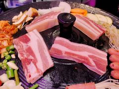 豚豚家五花肉-豚豚家돈돈가韩国锅盖烤肉(新北万达店)