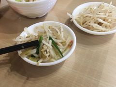 免费咸菜-闫家驴肉老店(华电一校店)
