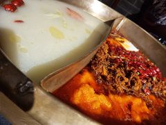 -沸炉重庆老火锅(军事博物馆店)