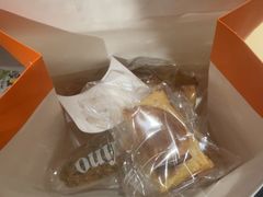 -CARINO BAKERY&CAFE(人广来福士店)