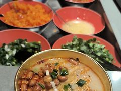 -鹤江桥·红油牛肉粉(SKP店)