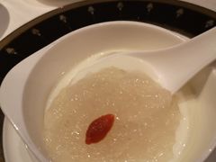 燕窝-皇朝会.经典传统粤菜(外滩店)