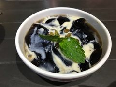 -龙巢盱眙龙虾·牛蛙·烧烤宵夜(八卦岭店)