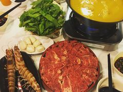 -鲜入围煮花胶鸡海鲜火锅