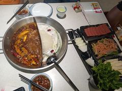 -十三幺山野火锅(市府路店)