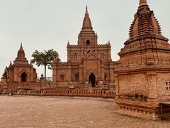 -一寨两国风景区