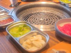 -明洞阿姨·韩式酱蟹烤肉·创意料理(三元桥店)