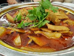 老襄阳牛三鲜-艳阳天(万达广场红标店)