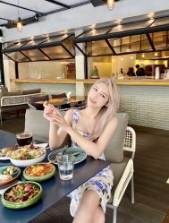 -AYO SALON