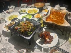 -穿越时尚餐厅(英武中路店)