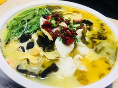 下饭酸菜鱼-鱼你在一起(国贸中海广场店)