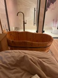 -苑苑vbeauty科技美容SPA