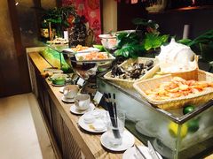 -湖景知味西餐厅•自助餐• 轻食(南京金茂威斯汀大酒店)