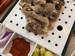 -乡村馕坑肉·烧烤·新疆菜·本地人更爱吃(阿勒泰首店)