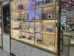 -世纪大明眼镜·林德伯格·蔡司官方授权店(武昌旗舰店)