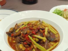 -香山湖家家宴(中山陵店)