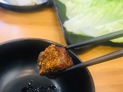 雪花肉粒-肉甲韩国木炭烤肉(新壹街1店)