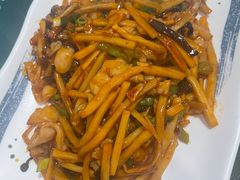 -南京金牛湖巨碗鱼头