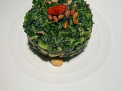 松子马兰头-晓淮山·扬州早茶·淮扬菜(龙阳广场店)