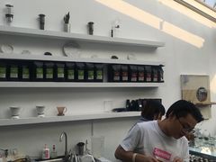 -UNI UNI(环亚凯瑟琳店)