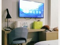 -柏曼酒店(合肥国购广场三里庵地铁店)