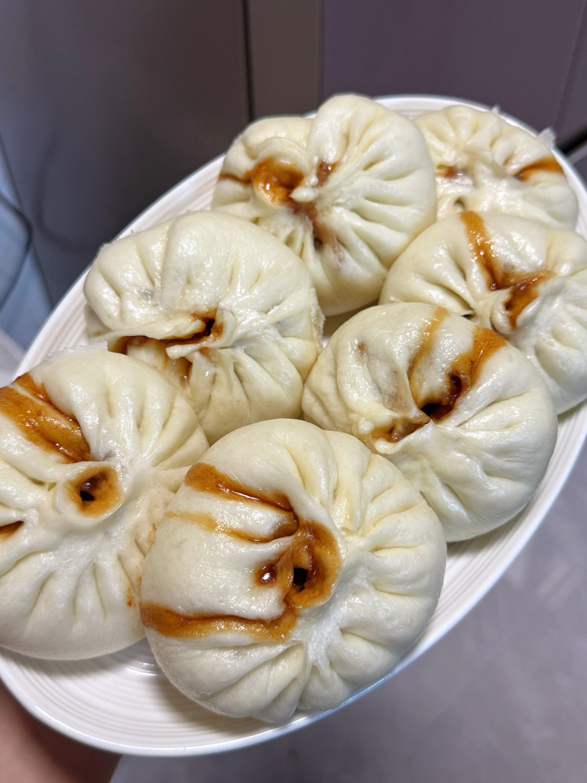 好吃到尖叫的爆浆叉烧包 一口气吃三个!