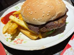 芝士牛肉汉堡-Tony's House