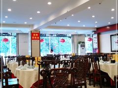 大堂-鑫巴蜀小镇 · 水煮鱼专研店(玉桥店)