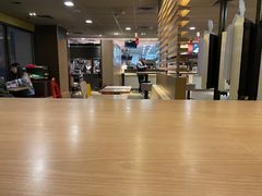 大堂-麦当劳(百荣世贸商城店)