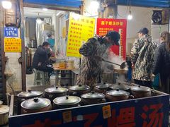 自助取餐区-燕子煨汤(山海关路店)
