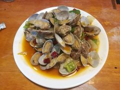 爆炒花斑蛤-温州一家人美食(西木头市店)