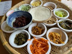 -包整·丝娃娃(一览甲秀楼风景店)