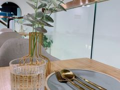 -Hello Peach 蜜桃创意西餐厅(南浔广弘酒店广场店)