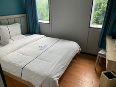 -全悦酒店(广州天河林和西地铁站店)