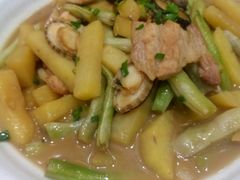 -乔家小院•本地小海鲜•非遗驴肉(万年泉路店)