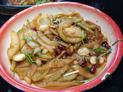 老黄瓜炒绿柿子-鱼窝棚柴火铁锅炖(富山屯店)