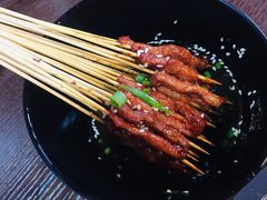 老弄堂里的串串-虾弄弄海派小龙虾·牛羊蝎子火锅