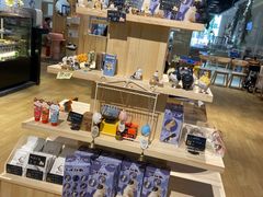 零售区-藏猫猫咖啡主题馆(中央大道店)