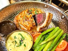 -斯普汇生蚝牛排馆(中骏世界城店)