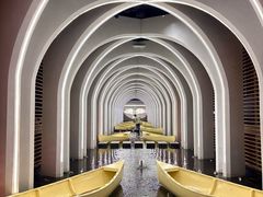 -涨巢·潮玩水疗局