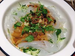 -老码头黑皮肘子锅包肉(赣水路店)