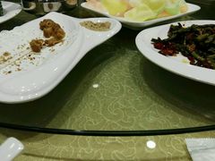 -老码头黑皮肘子锅包肉(赣水路店)