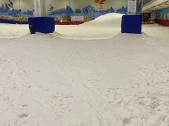 -乔波室内滑雪场