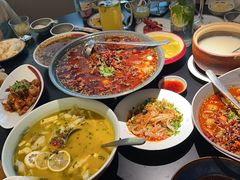 -麻六记(凤凰汇店)