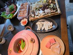 -菌自由丨野生菌火锅特色庭院餐厅(丽江古城店)