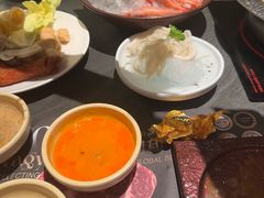 -牛YO寿喜烧·铁板烧和牛火锅自助(市府恒隆店)
