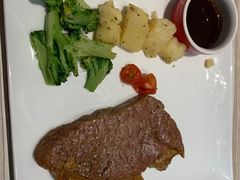 -必胜客(证大大拇指店)