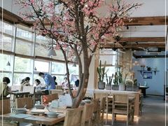 -蜜桃餐厅·伴山(湖滨商业街店)